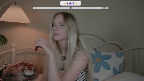 Snapshot of _penisflytrap_ chatting on September 2025 02:04:01 AM Viktoria online show from September 2025 02:04:01 AM