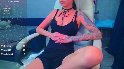 Ilona online show from April 2026 06:34:01 PM