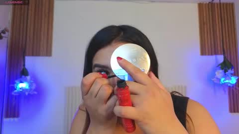 Laura online show from March 2026 08:17:01 PM