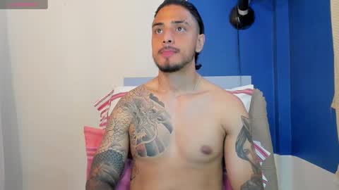 Snapshot of _ragnark_1999 chatting on October 2025 12:01:02 PM ragnark online show from October 2025 12:01:02 PM