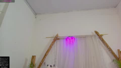 Moon online show from April 2026 04:15:01 PM