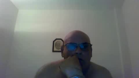 Snapshot of _reyi chatting on May 2026 11:31:02 AM REY online show from May 2026 11:31:02 AM
