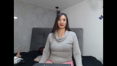 Samanta online show from May 2026 10:37:01 PM