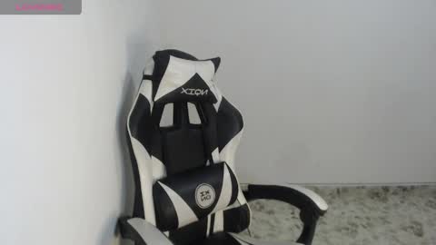 Snapshot of _samantha_fox19 chatting on April 2026 02:25:02 PM _samantha_fox19 online show from April 2026 02:25:02 PM