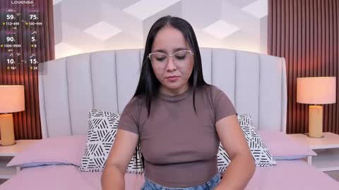 Antonella  online show from February 2025 12:33:01 PM