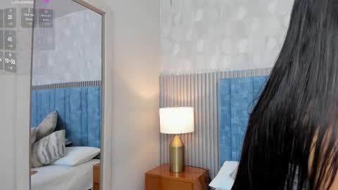 Antonella  online show from September 2025 12:26:01 PM