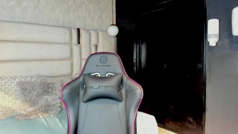 _sammy_ice online show from February 2025 09:30:01 AM