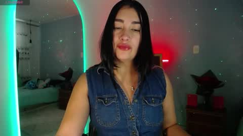  SantaLove  online show from September 2025 07:04:01 PM