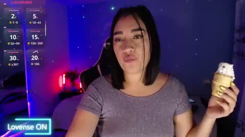 Snapshot of _santalove_ chatting on June 2026 08:44:02 PM SantaLove online show from June 2026 08:44:02 PM
