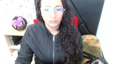 _saraximena_ online show from July 2026 06:06:02 PM