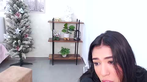 Sassy Girl online show from December 2024 06:20:02 PM