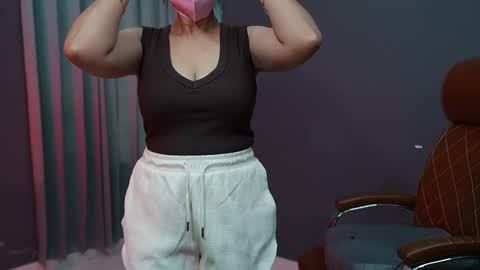 Snapshot of _savy_ chatting on May 2026 07:27:01 AM Savreen online show from May 2026 07:27:01 AM