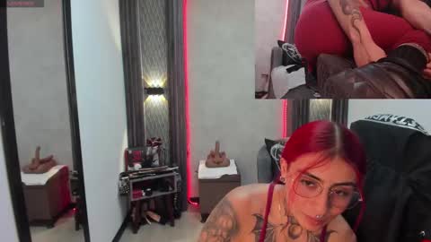 Snapshot of _selene_red chatting on February 2025 04:52:01 PM Selene online show from February 2025 04:52:01 PM