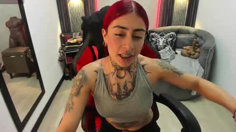 Snapshot of _selene_red chatting on February 2025 03:49:02 PM Selene online show from February 2025 03:49:02 PM