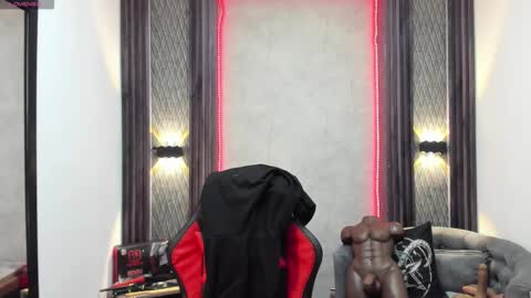 Snapshot of _selene_red chatting on February 2025 03:41:02 PM Selene online show from February 2025 03:41:02 PM