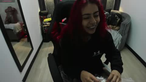 Snapshot of _selene_red chatting on March 2025 12:41:02 PM Selene online show from March 2025 12:41:02 PM
