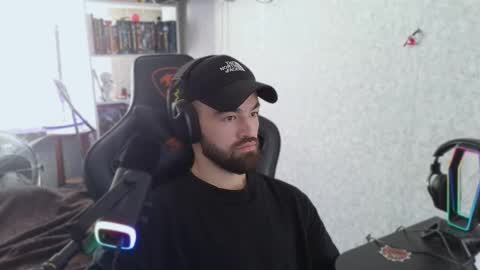 Snapshot of _serious_man chatting on September 2025 05:29:02 AM Ask me online show from September 2025 05:29:02 AM