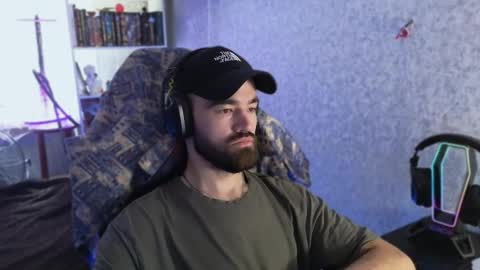 Snapshot of _serious_man chatting on September 2025 06:15:02 AM Ask me online show from September 2025 06:15:02 AM