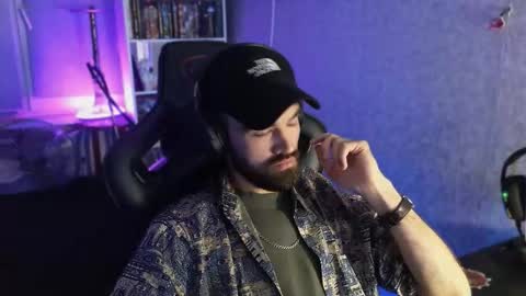 Snapshot of _serious_man chatting on September 2025 07:05:01 PM Ask me online show from September 2025 07:05:01 PM