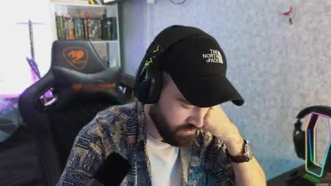 Snapshot of _serious_man chatting on September 2025 12:43:01 PM Ask me online show from September 2025 12:43:01 PM