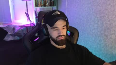 Snapshot of _serious_man chatting on October 2025 02:59:02 PM Ask me online show from October 2025 02:59:02 PM