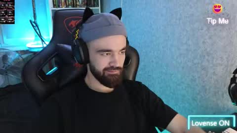 Snapshot of _serious_man chatting on October 2025 12:08:02 AM Ask me online show from October 2025 12:08:02 AM