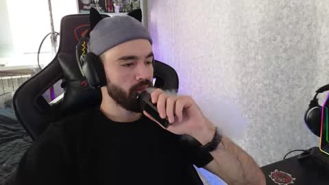 Snapshot of _serious_man chatting on October 2025 09:10:02 AM Ask me online show from October 2025 09:10:02 AM