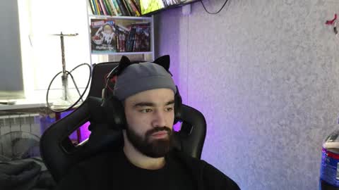 Snapshot of _serious_man chatting on October 2025 11:20:02 AM Ask me online show from October 2025 11:20:02 AM