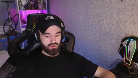 Ask me online show from December 2025 03:37:02 AM