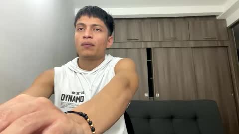 Juan Pablo-independent model online show from March 2026 10:35:02 PM