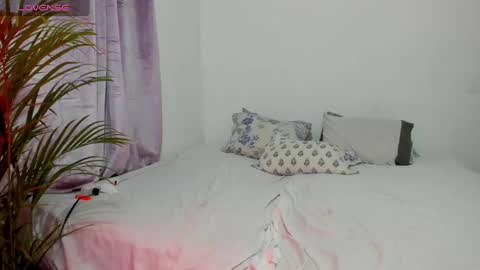 Snapshot of _sexy_star_ chatting on March 2025 04:01:01 AM E T H A N S T A R online show from March 2025 04:01:01 AM