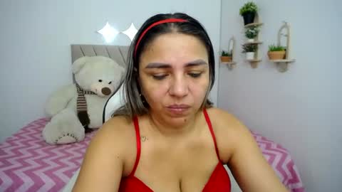 Snapshot of _sexyredhead_ chatting on August 2026 12:37:01 PM KATA online show from August 2026 12:37:01 PM