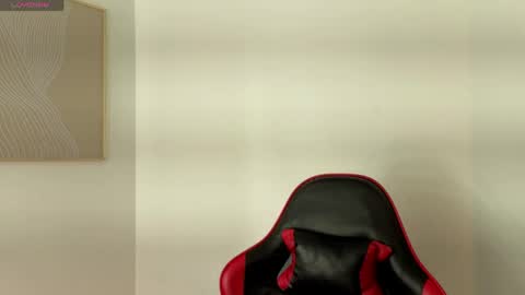 _sharlotte777 online show from May 2026 01:51:01 PM