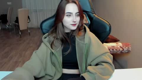 _silverdream online show from February 2025 05:23:02 PM