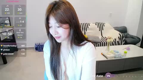Snapshot of _smileflower_ chatting on April 2026 12:29:02 PM winni online show from April 2026 12:29:02 PM