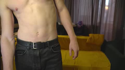 Snapshot of _sopranos_ chatting on October 2025 12:05:02 PM OLIVERpvt is open online show from October 2025 12:05:02 PM