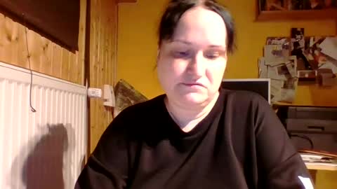 Snapshot of _squirty_pussyyy_ chatting on June 2026 11:42:01 AM Melisa online show from June 2026 11:42:01 AM