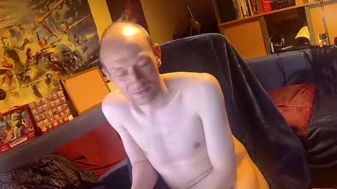 _svenerd_____ online show from April 2026 12:02:01 AM