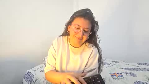 Snapshot of _sweet_melodyy chatting on May 2026 08:14:02 PM _sweet_melodyy online show from May 2026 08:14:02 PM