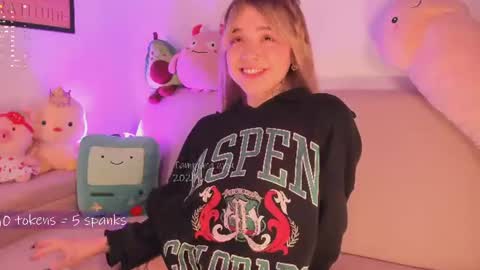 _tammarra_ online show from July 2026 09:27:01 PM