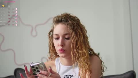 Snapshot of _taylor_swift chatting on February 2025 08:29:02 AM Taylor online show from February 2025 08:29:02 AM