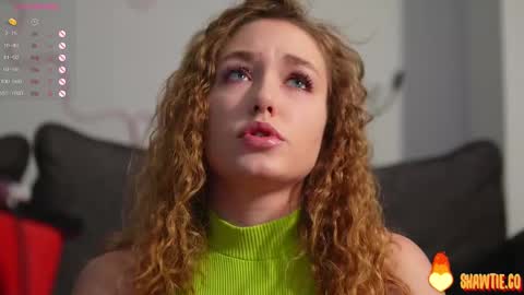 Snapshot of _taylor_swift chatting on February 2025 07:12:01 AM Taylor online show from February 2025 07:12:01 AM