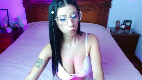 _the_dark_side_of_the_moon_ online show from April 2026 01:58:01 AM