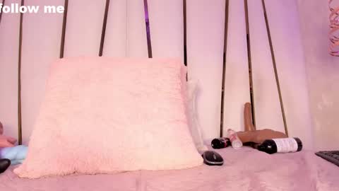 Rousse  online show from February 2025 01:24:01 AM