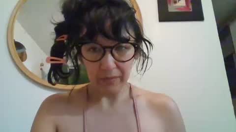 _tutti_frutti_ online show from February 2026 02:52:01 AM