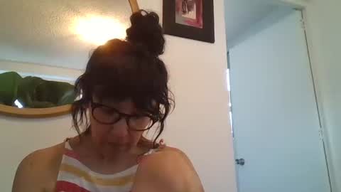 _tutti_frutti_ online show from March 2026 11:15:01 PM