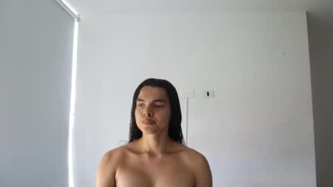 Snapshot of _vahos chatting on January 2025 06:12:02 PM Anastasia Vahos online show from January 2025 06:12:02 PM