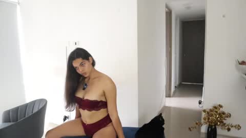 Snapshot of _vahos chatting on February 2025 09:24:02 PM Anastasia Vahos online show from February 2025 09:24:02 PM