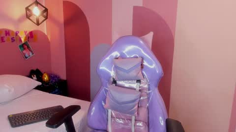 _valeryboobs_ online show from April 2026 02:33:01 PM