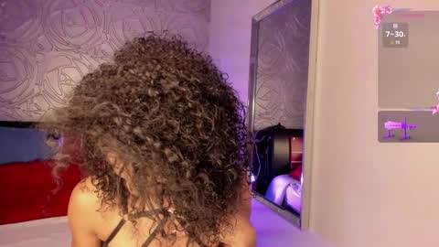 Venus online show from November 2025 03:49:02 AM